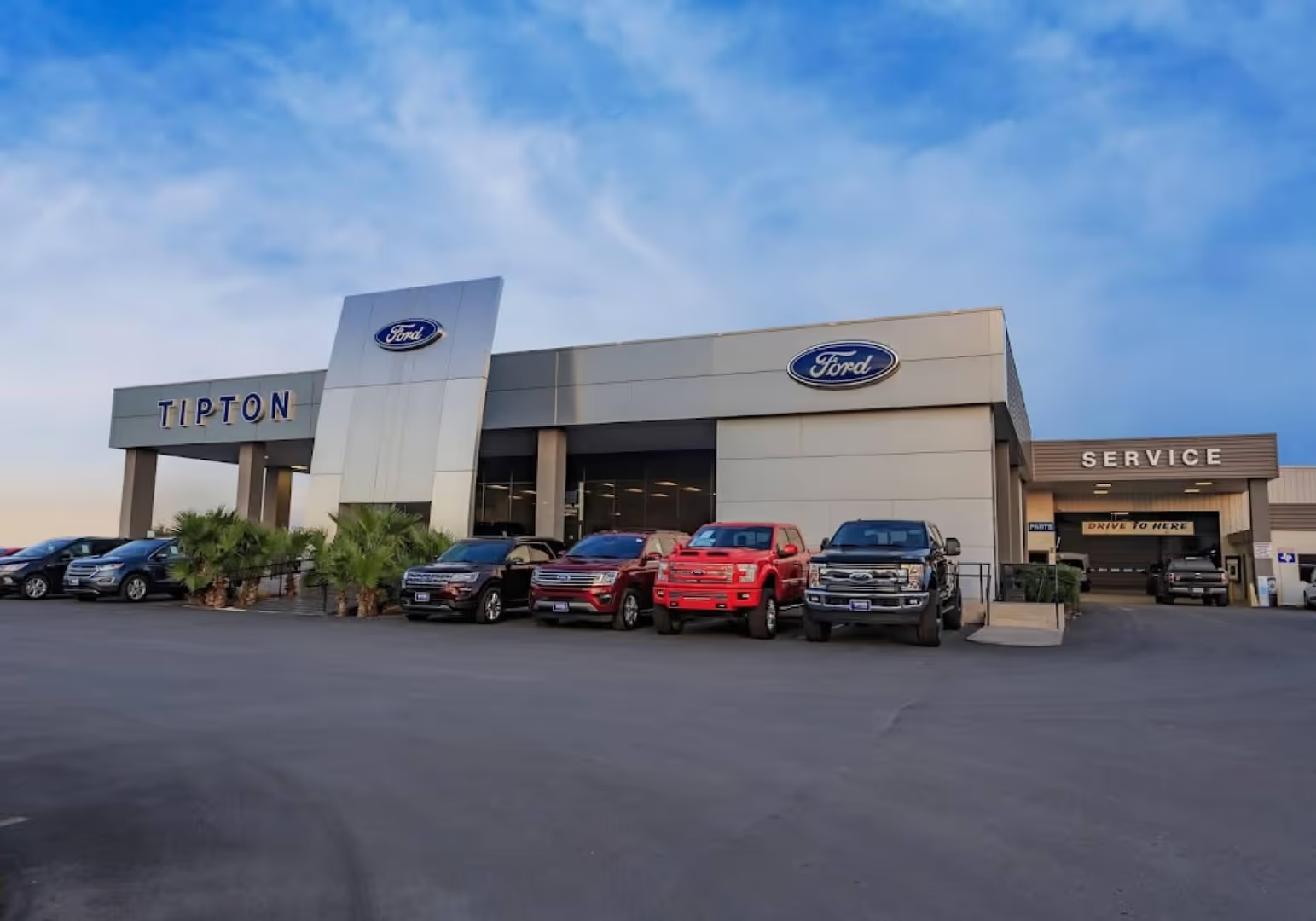 Tipton Ford Brownsville dealership exterior