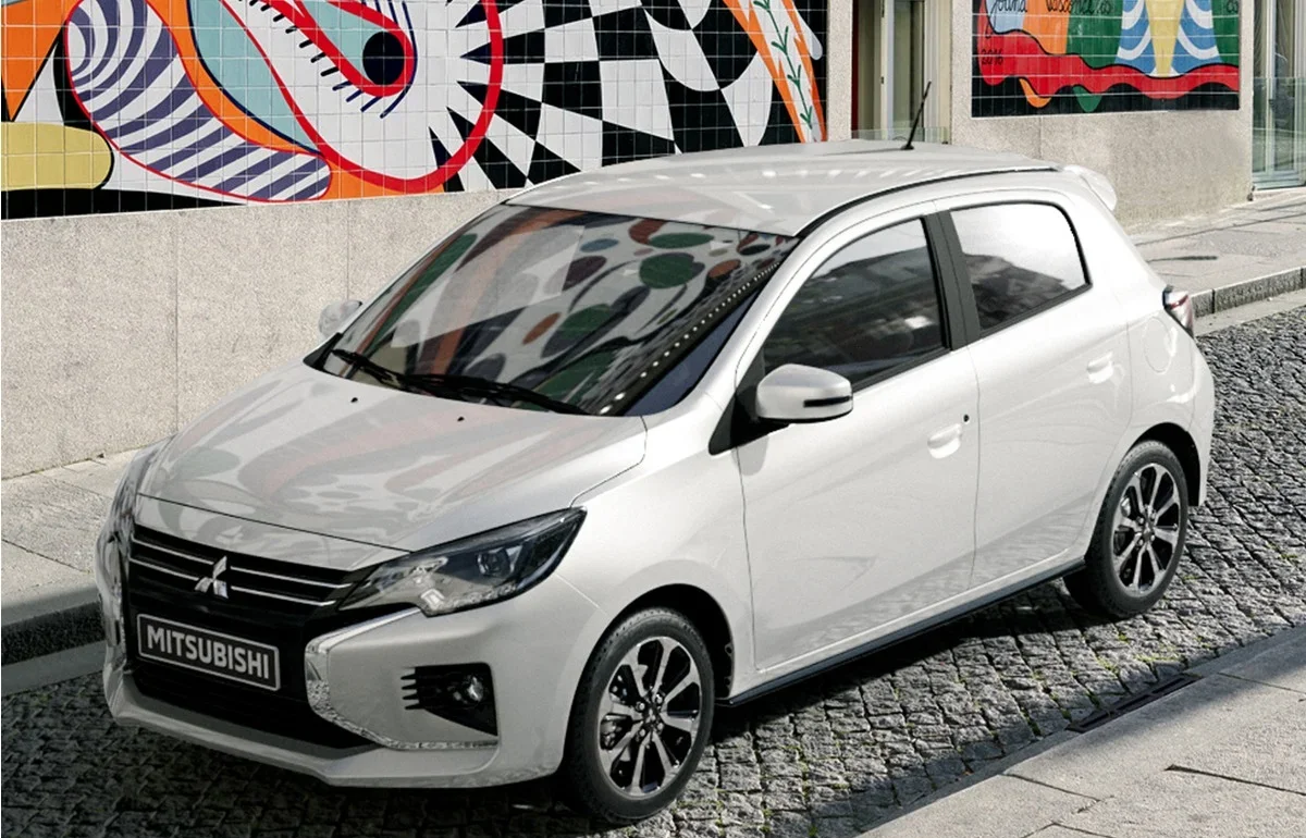 2024 Mitsubishi Mirage ES